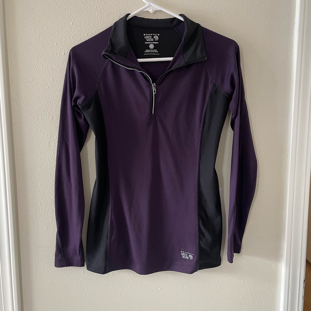 Mountain Hardwear Women's sz XS Purple and Black 1/4 Zip Top